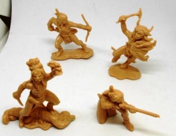 Image of Commanche Indians--4 figures (plus a 5th dead figure molded to base) Tan