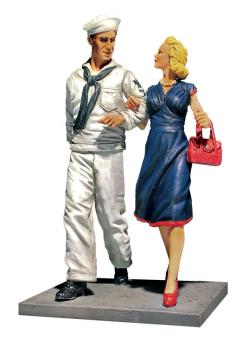 Shore Leave--U.S.N. Sailor on Liberty With Date, 1942-45--two figures on single base Shore Leave--U.S.N. Sailor on Liberty With Date, 1942-45--two figures on single base #38093