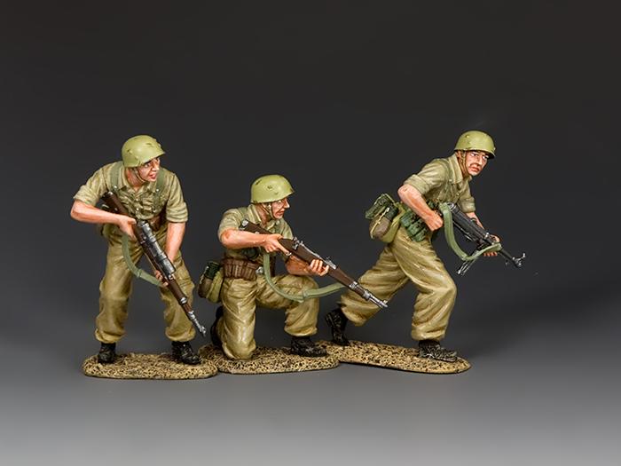 Attack!--three Afrika Korps fallschirmjaegers (Ramckes Brigade) figures--RETIRED. #1