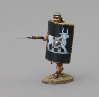 Image of Advancing Legionnaire Pilum Lowered (9th Legion black shield with Silver Boss)--single figure--RETIRED--LAST TWO!!