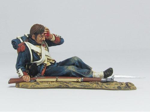 Sitting Wounded French Old Guardsman--single figure #1