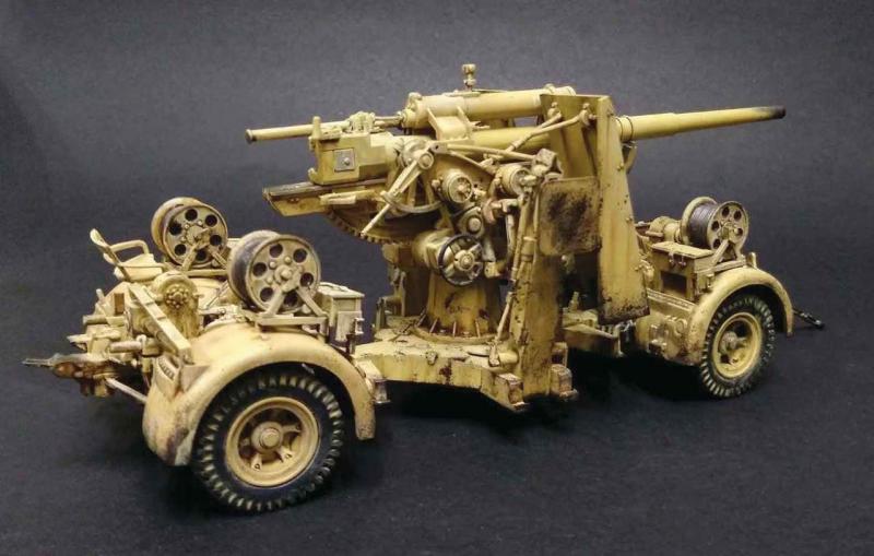 FlaK 36 sd. 202 1:32 Scale Tow Vehicle with Figures #3