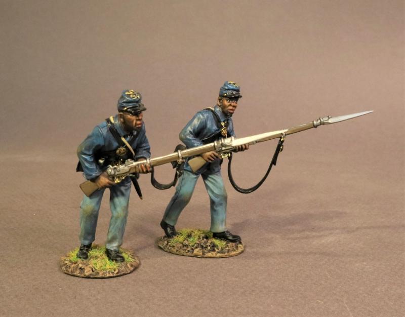 Two Infantry Advancing, The 54th Regiment Massachusetts Volunteer Infantry, The American Civil War, 1861-1865--two figures--RETIRED. #1