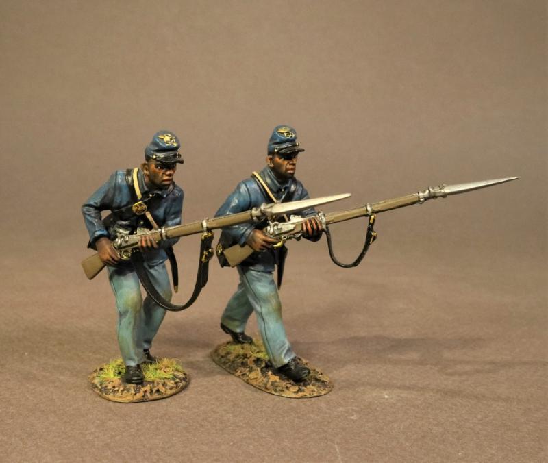 Two Infantry Advancing (set 3), The 54th Regiment Massachusetts Volunteer Infantry, The American Civil War, 1861-1865--two figures--RETIRED. #1