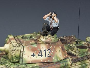Sky-Watching Panzer Crewman--single German tanker figure #1