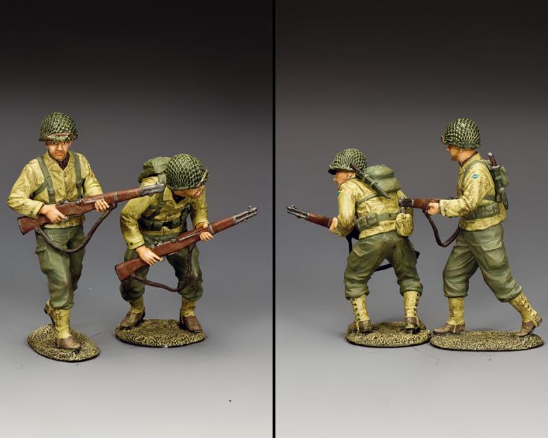 Advancing Under Fire--two U.S. Ranger figures #2