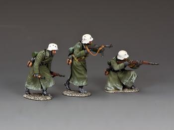 Image of Winter Attack!--three Panzer Grenadier figures