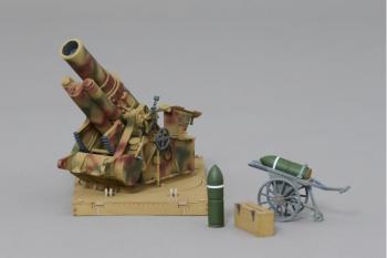 Image of Skoda Howitzer (three-tone camouflage)--siege howitzer, ammunition trolley, tool box, & two spare shells