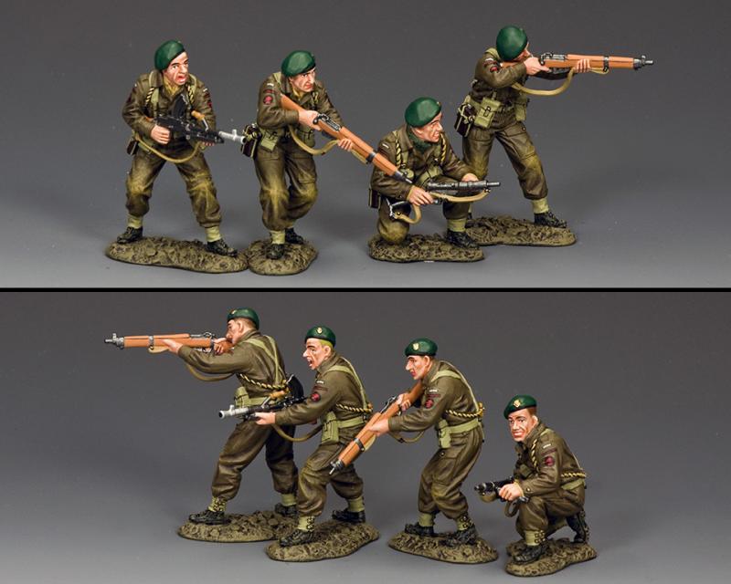 Fire & Advance-- four French Commando figures - DD332 - Metal Toy