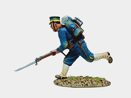 Japanese Infantryman Running with Gun--single figure #1