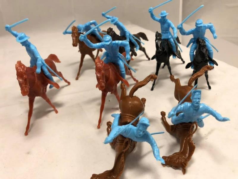 Marx Reissue Cavalry Charge - 8 figures, 8 Horses #2