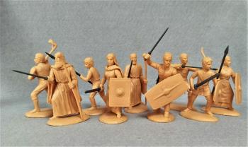 Image of Celtic Armed Civilians (Women, children, etc.) makes 9 figures
