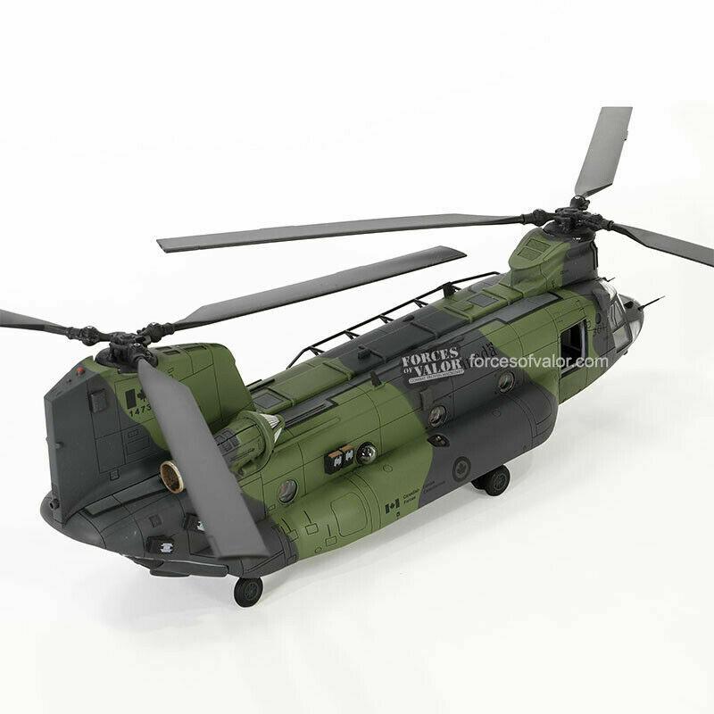 RCAF Boeing Chinook CH-147F 450th Tactical Helicopter Sqn, #147301, Petawawa, Canada Chinook Diecast Model #2