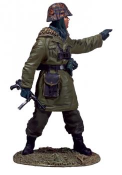 German Waffen SS NCO wearing SS Anorak, 1943-45--single figure--RETIRED -- TWO IN STOCK! German Waffen SS NCO wearing SS Anorak, 1943-45--single figure--RETIRED -- TWO IN STOCK! #42839