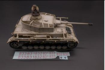 Image of Winter Panzer IV (no decals)--tank and commander figure--RETIRED--LAST TWO!!