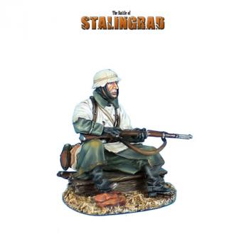 Image of German in Winter Camo Kneeling with PPSH41 and MP40--single figure
