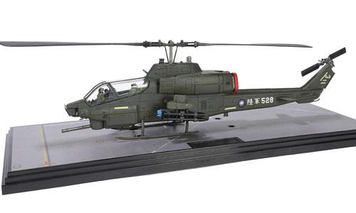 1/48 Bell AH-1W "Whiskey Cobra" attack helicopter (L: TOW + M261 19-tube, R: Hellfire + M260 7-tube), Tail number #528 #1