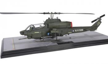 Image of 1/48 Bell AH-1W "Whiskey Cobra" attack helicopter (L: TOW + M261 19-tube, R: Hellfire + M260 7-tube), Tail number #528