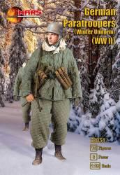German Paratroopers Winter Uniform WWII--15 figures in 8 poses--SIX IN STOCK. #0