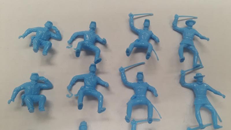 16 ACW Cavalry and Riders (Powder Blue) #2