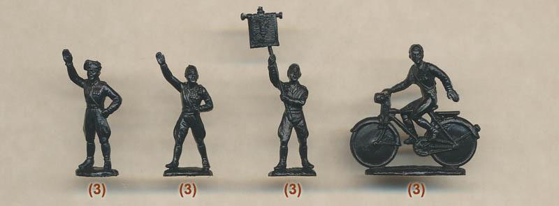 Mussolini--24 figures in 8 poses #2