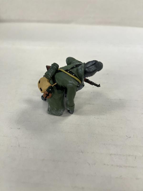 Kneeling Tank Rider with Rifle--single German figure--RETIRED. #2