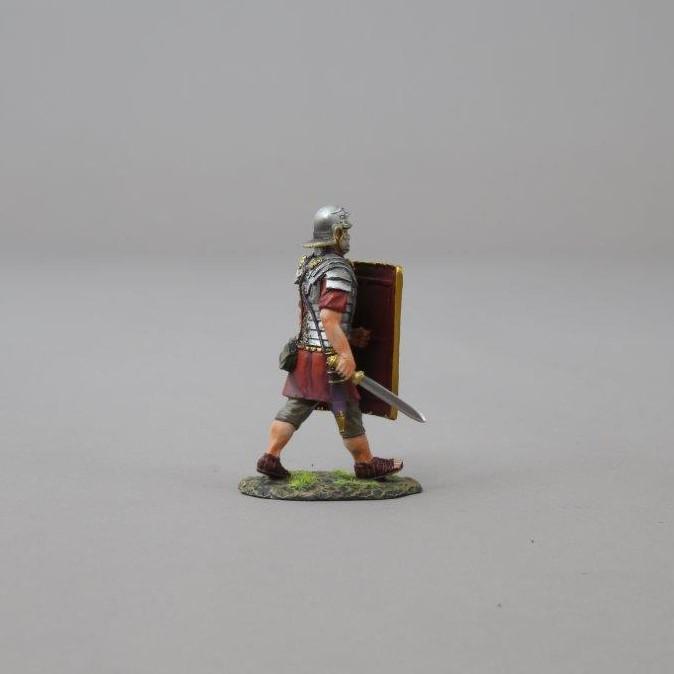 Advancing Legionnaire with Gladius drawn (Front Rank) BLACK SHIELD--single Roman Legionnaire figure--RETIRED--LAST ONE!! #3
