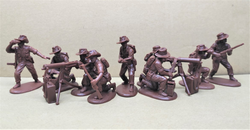 Australian Machine-Guns (Bush Hat, pinned)--Makes 9 figures) #1