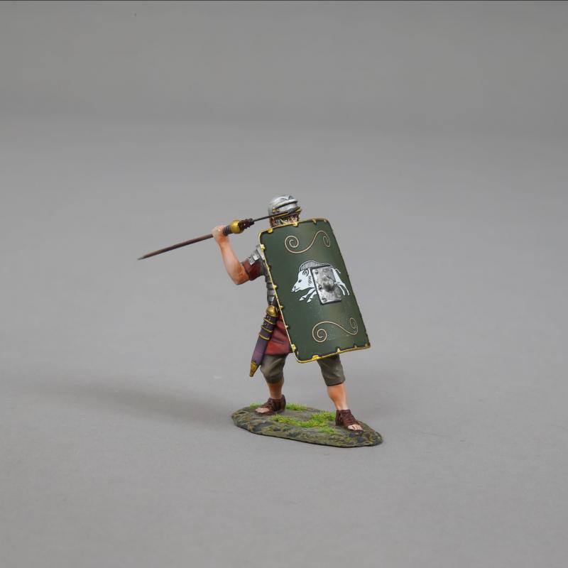 Legionnaire Launching Pilum (green shield with white boar)--single Roman Legionnaire figure #1