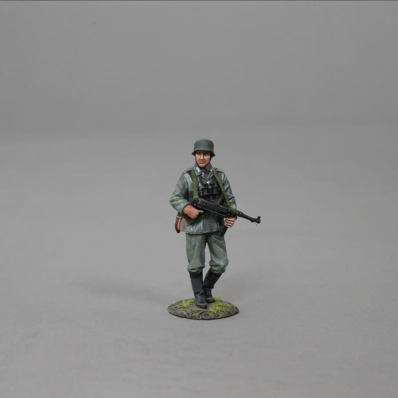 Heer Patrol MP40 Gunner--single German WWII figure #1
