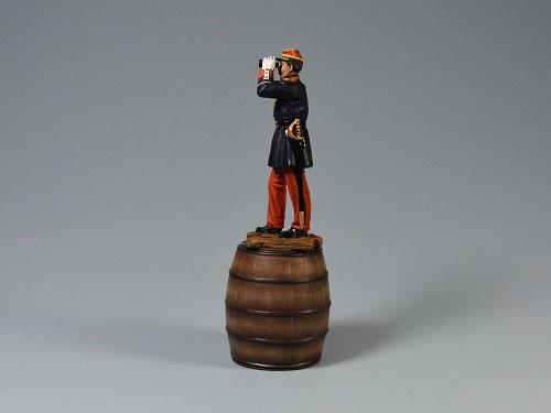 French Grenadier Officer w/Binos Standing on Barrel --Single Figure #1
