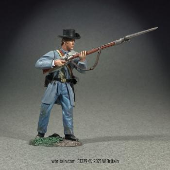 Image of Confederate in Frock Coat Advancing--single figure