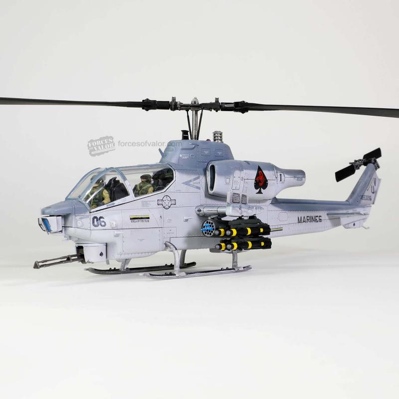 1/48 Bell AH-1W Whiskey Cobra Attack Helicopter (NTS Exhaust Nozzle), USMC "Last Flight" #2