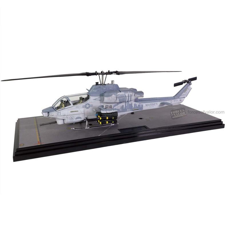 1/48 Bell AH-1W Whiskey Cobra Attack Helicopter (NTS exhaust nozzle), USMC "9/11 Tribute" #1