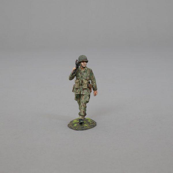 French Foreign Legion Paratrooper with 30 calibre machine gun--single figure--RETIRED--LAST FOUR!! #1