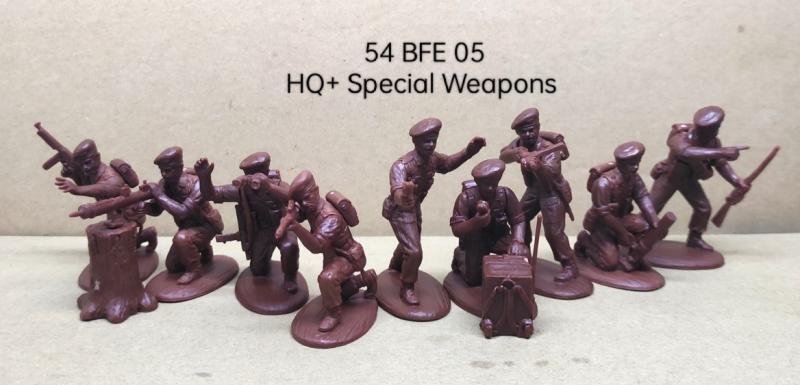 British Coy. HQ + Special Weapons (Beret)--makes nine figures (includes PIAT, sniper, and mortar teams) #1