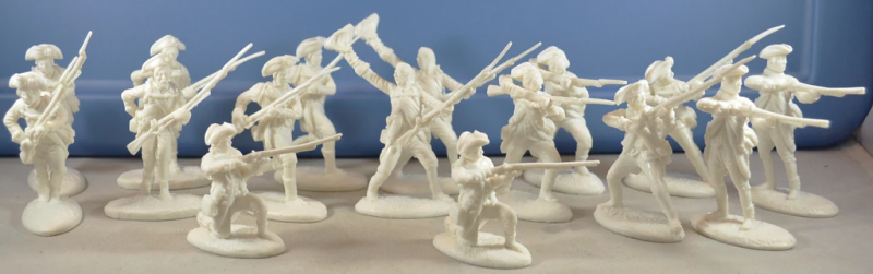 FRENCH ALLIES/American Regular Army (WHITE)--16 figures in 8 poses #1