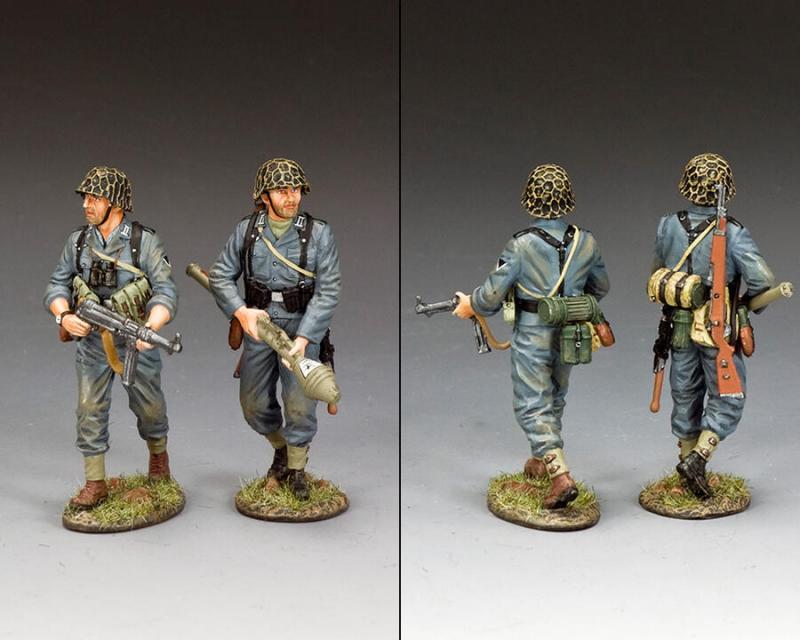 "The Squad Leader Set"--two Panzer Grenadier figures (SL with MP44 and PG with Panzerfaust) #2