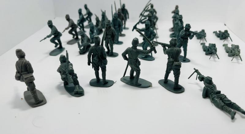 Airfix Copies 50mm Green/Grey Plastic (30 Figures in 6 Poses) -Limited quantities  #3