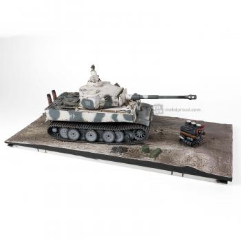 Image of Sd.Kfz.181 PzKpfw VI Tiger Ausf E, #100, Schwere Panzerabietlung 502, Eastern Front, February 1945--FIVE IN STOCK.