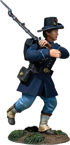 Federal Iron Brigade Advancing at Right Shoulder Wearing Gaiters--Single Figure #2