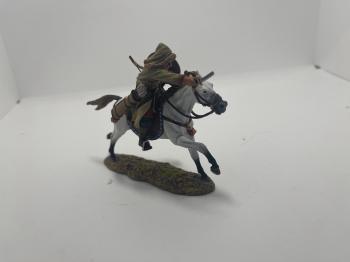 Mongol Advancing with Sword Pointed Out (wearing cloak)--DAMAGED Mongol Advancing with Sword Pointed Out (wearing cloak)--DAMAGED #46060