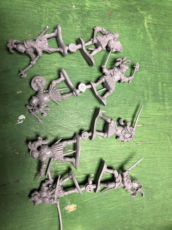 French Army (Armies of the Renaissance)--8 Figures in 8 Poses--Gray plastic. #2