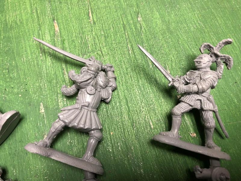 French Army (Armies of the Renaissance)--8 Figures in 8 Poses--Gray plastic. #3