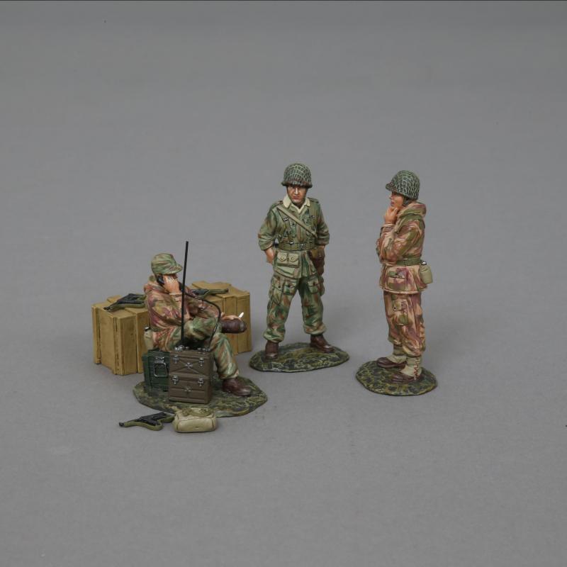 FFL Command Group featuring Marcel Bigeard and two of his officers--3 figures, 3 machine guns, & backpack #2