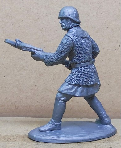 Mercenary Crossbowmen (White Steel color)--9 model soldiers comprising of 1 officer and 8 crossbowmen #4