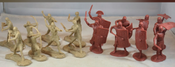 Image of Romans and Barbarians Add-On Set--16 figures in 8 poses (RED Romans and tan Barbarians)