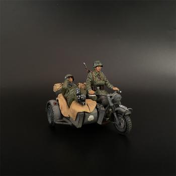 Waffen SS R75 Motorcycle with Sidecar Version A with 2 figures, Battle of Kursk Waffen SS R75 Motorcycle with Sidecar Version A with 2 figures, Battle of Kursk #46592