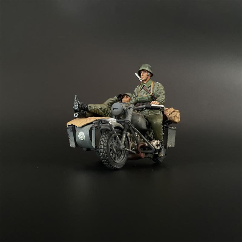 Waffen SS R75 Motorcycle with Sidecar Version A with 2 figures, Battle of Kursk #2