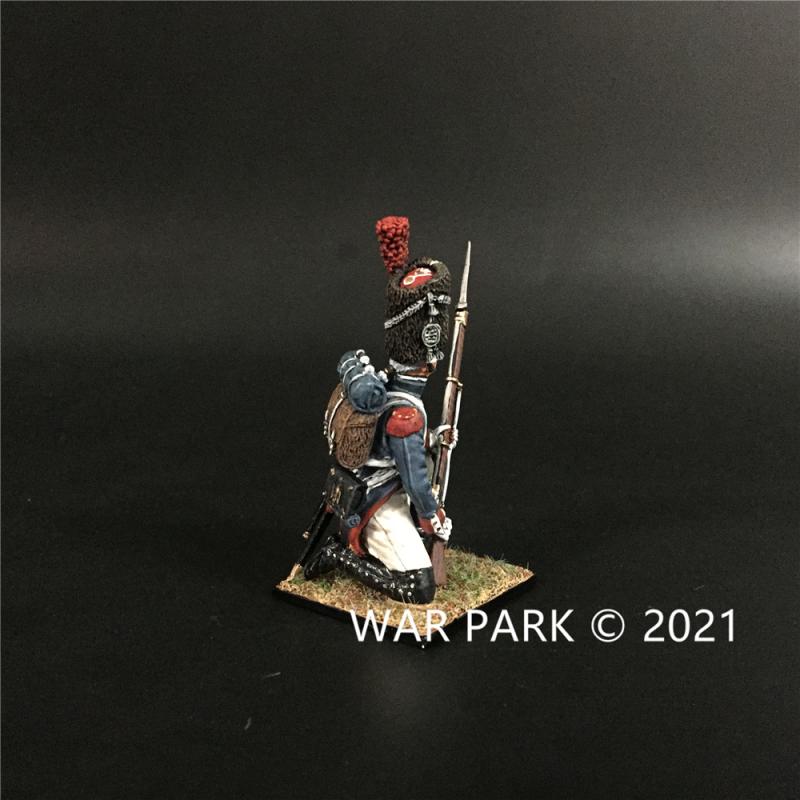 Old Guard Grenadier Kneeling Ready--single figure #4